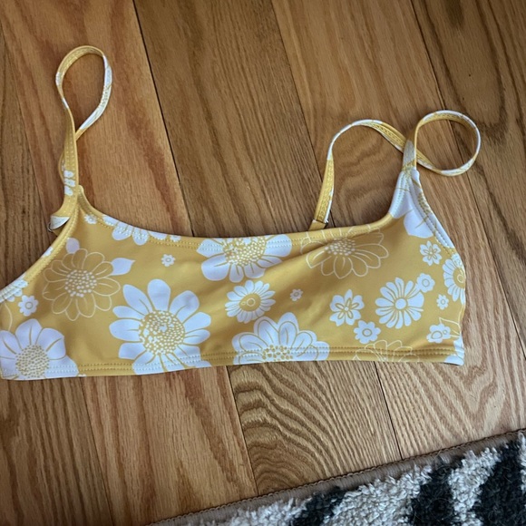 Yellow Daisy bikini top - Picture 2 of 5